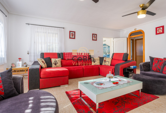 Herverkoop - Finca Country Property - La Zarza