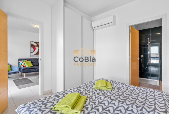 Resale - Apartments - Orihuela Costa - La Zenia