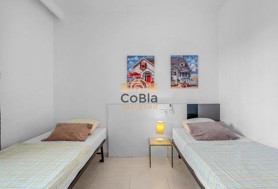 Resale - Apartments - Orihuela Costa - La Zenia