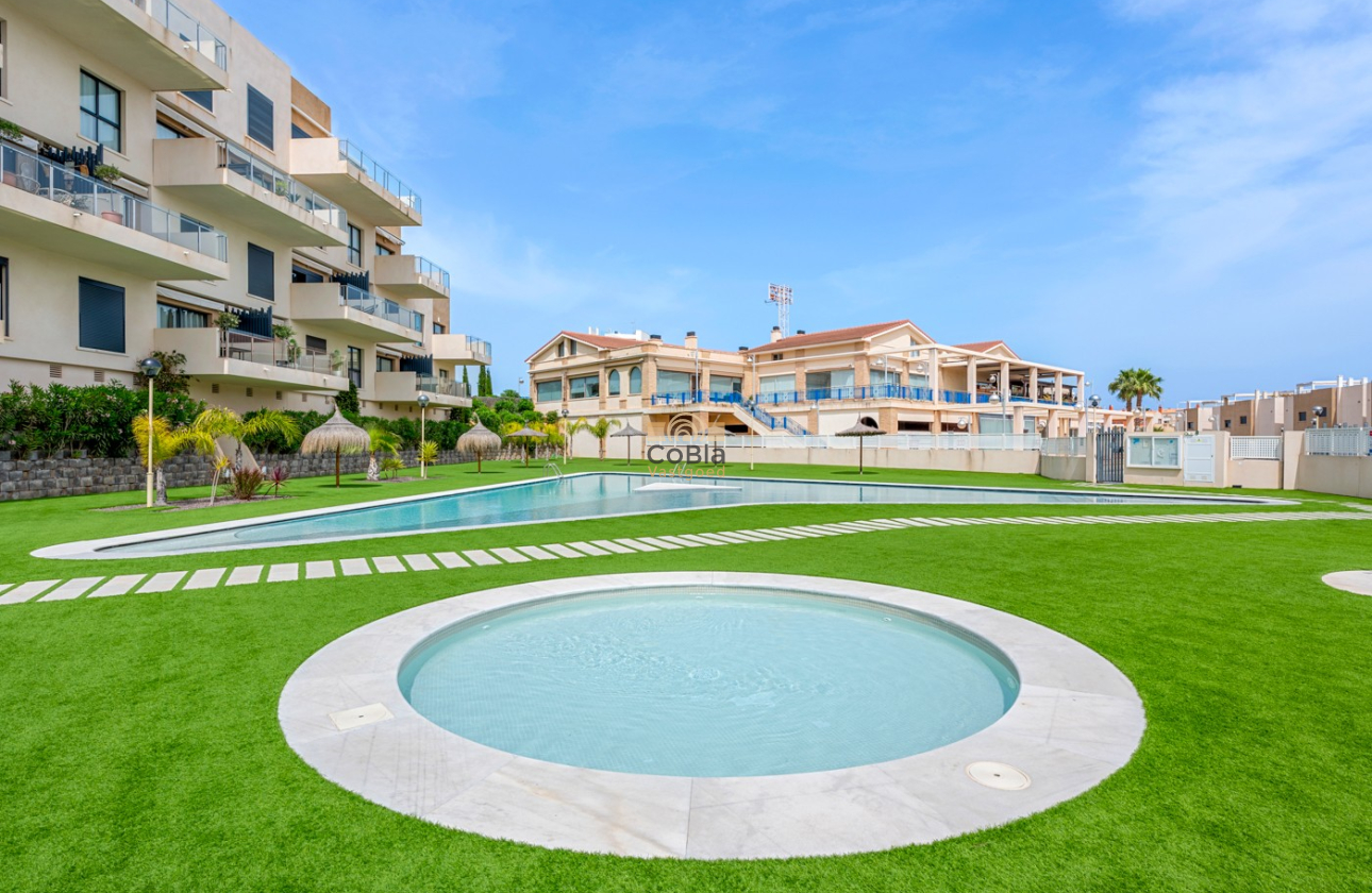 Resale - Apartments - Orihuela Costa - La Zenia