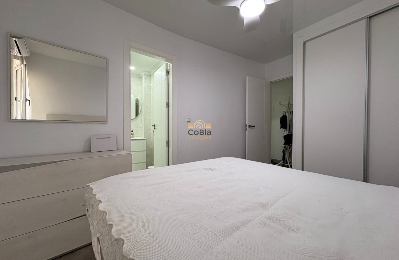Resale - Apartments - Torrevieja - Centro