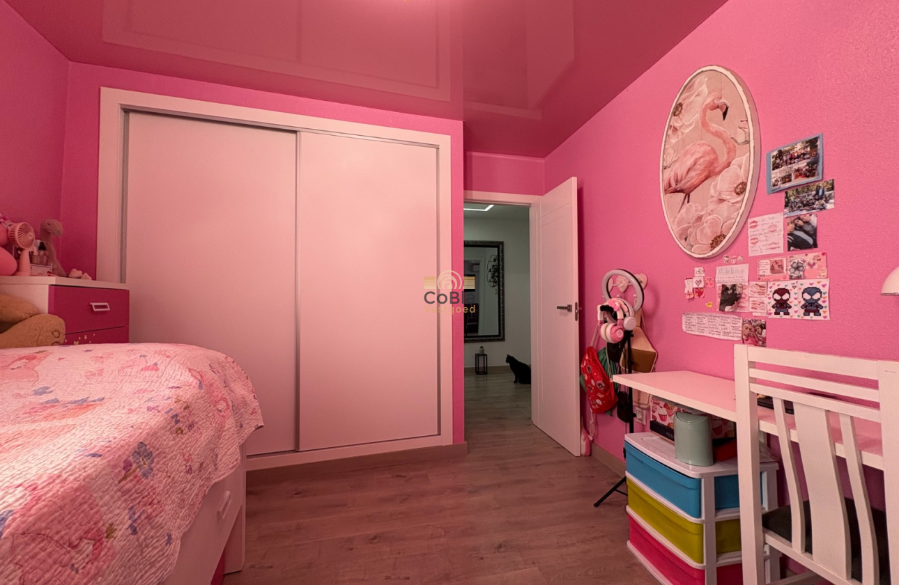Resale - Apartments - Torrevieja - Centro