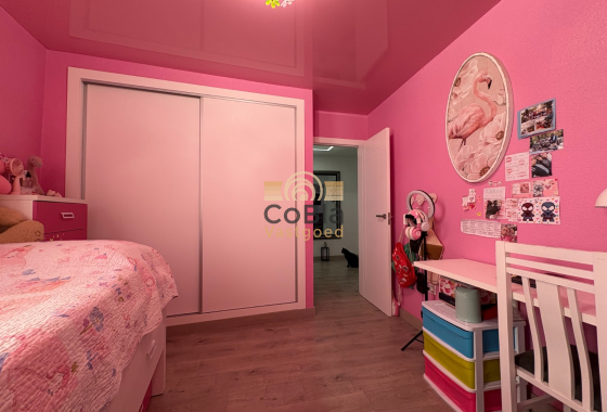 Resale - Apartments - Torrevieja - Centro
