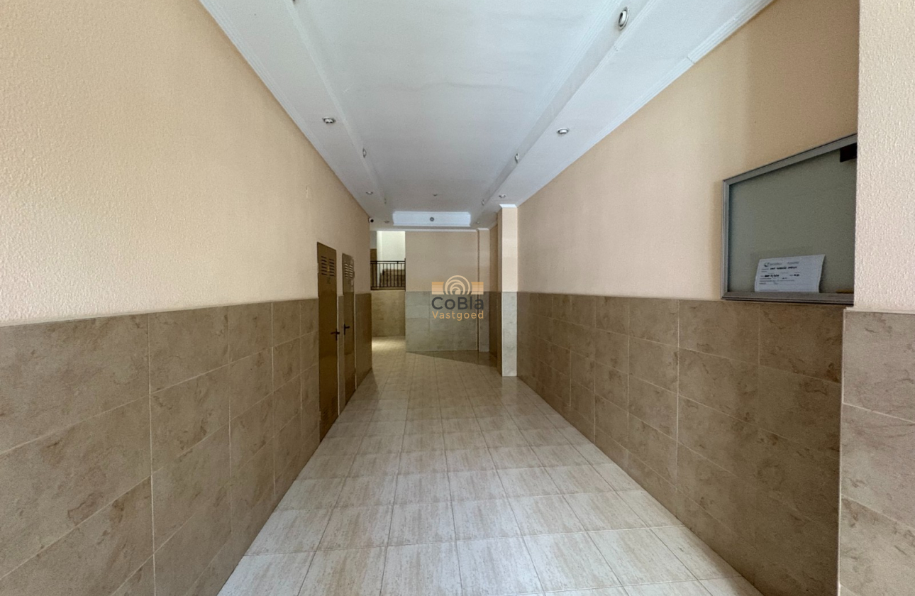 Resale - Apartments - Torrevieja - Centro