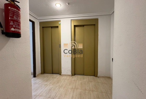 Resale - Apartments - Torrevieja - Centro