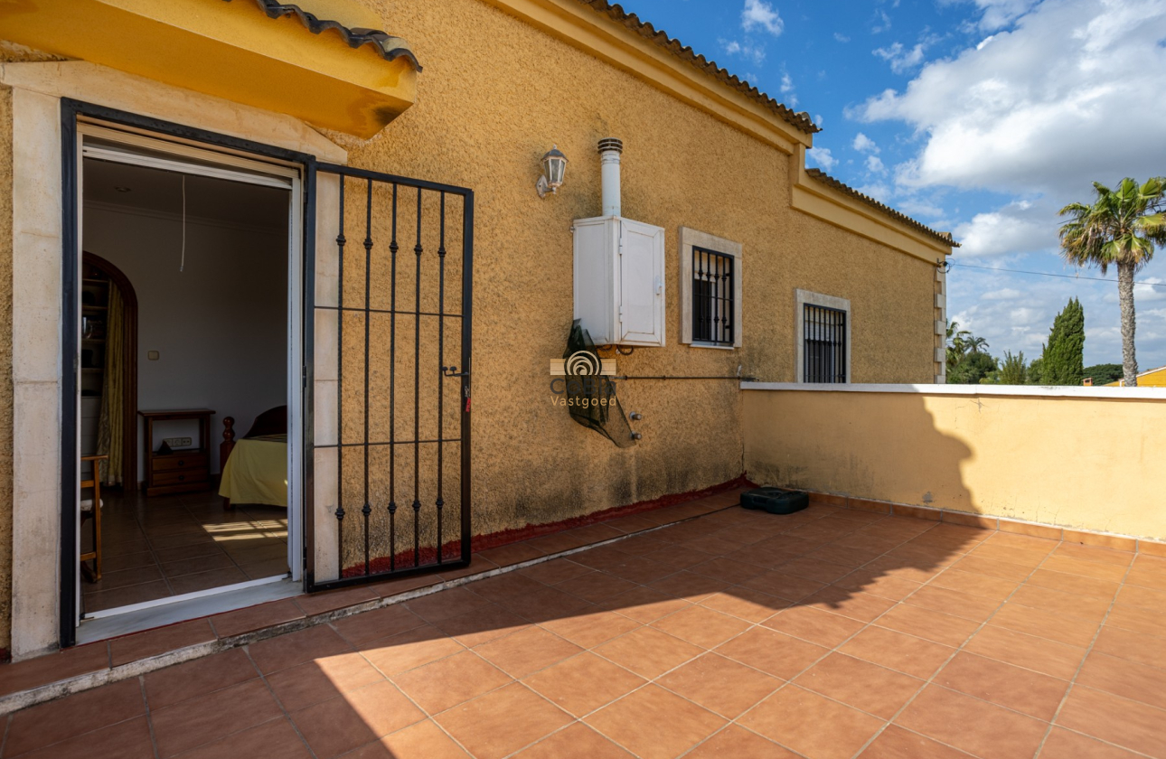 Herverkoop - Detached Villa - Elche - La Hoya