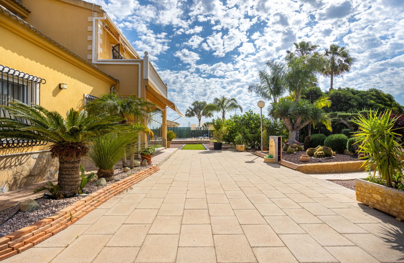 Herverkoop - Detached Villa - Elche - La Hoya