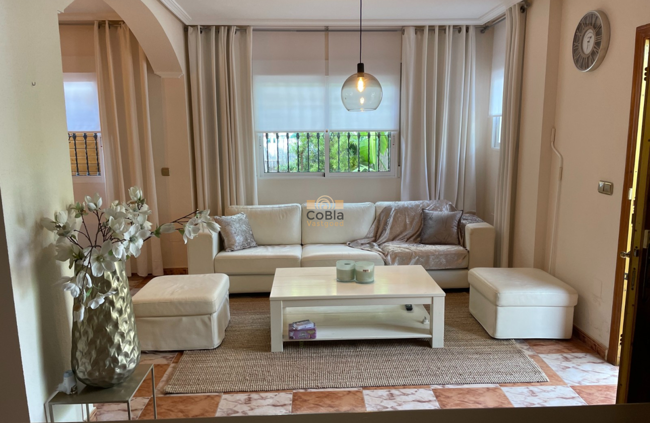 Herverkoop - Villa - Orihuela Costa - La Regia