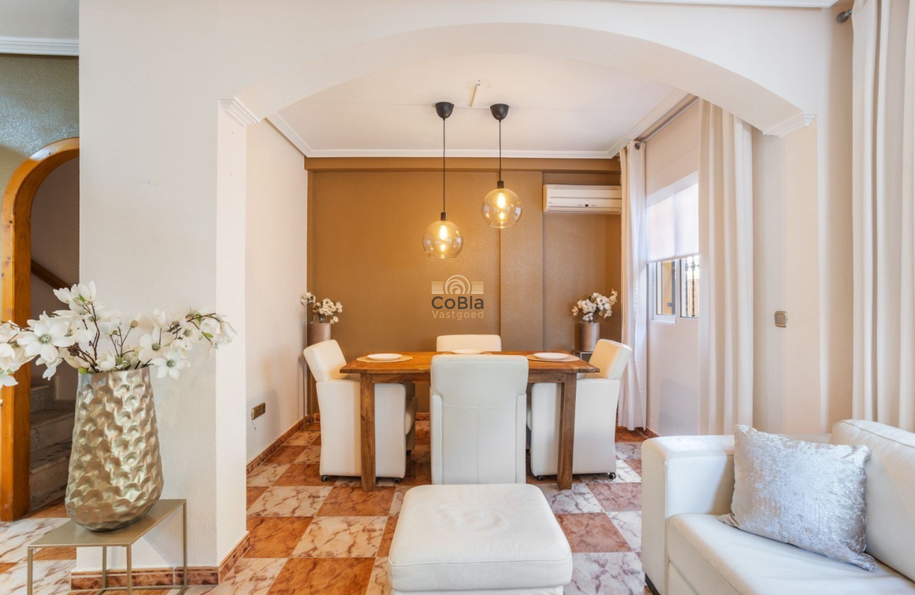 Herverkoop - Villa - Orihuela Costa - La Regia