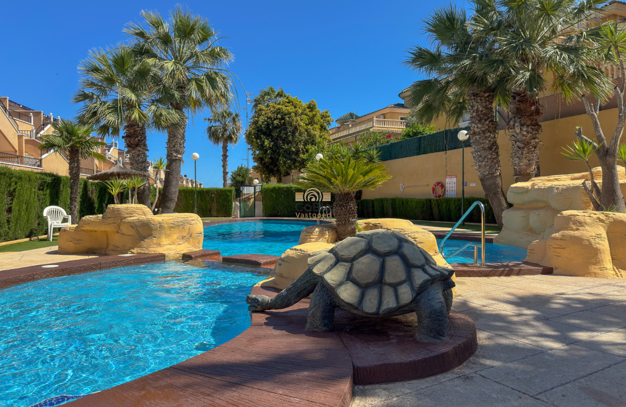 Herverkoop - Bungalow - Orihuela Costa - Villamartín