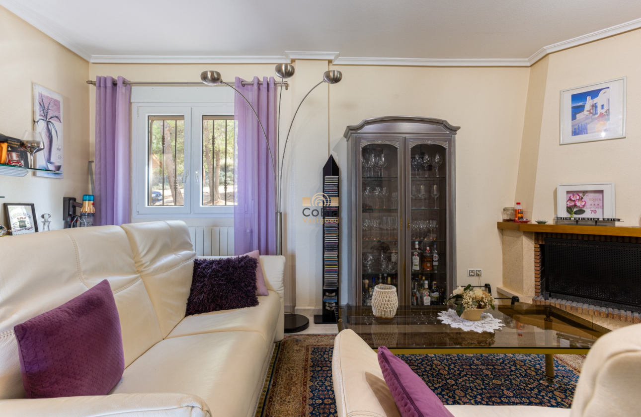 Herverkoop - Detached Villa - La Zarza