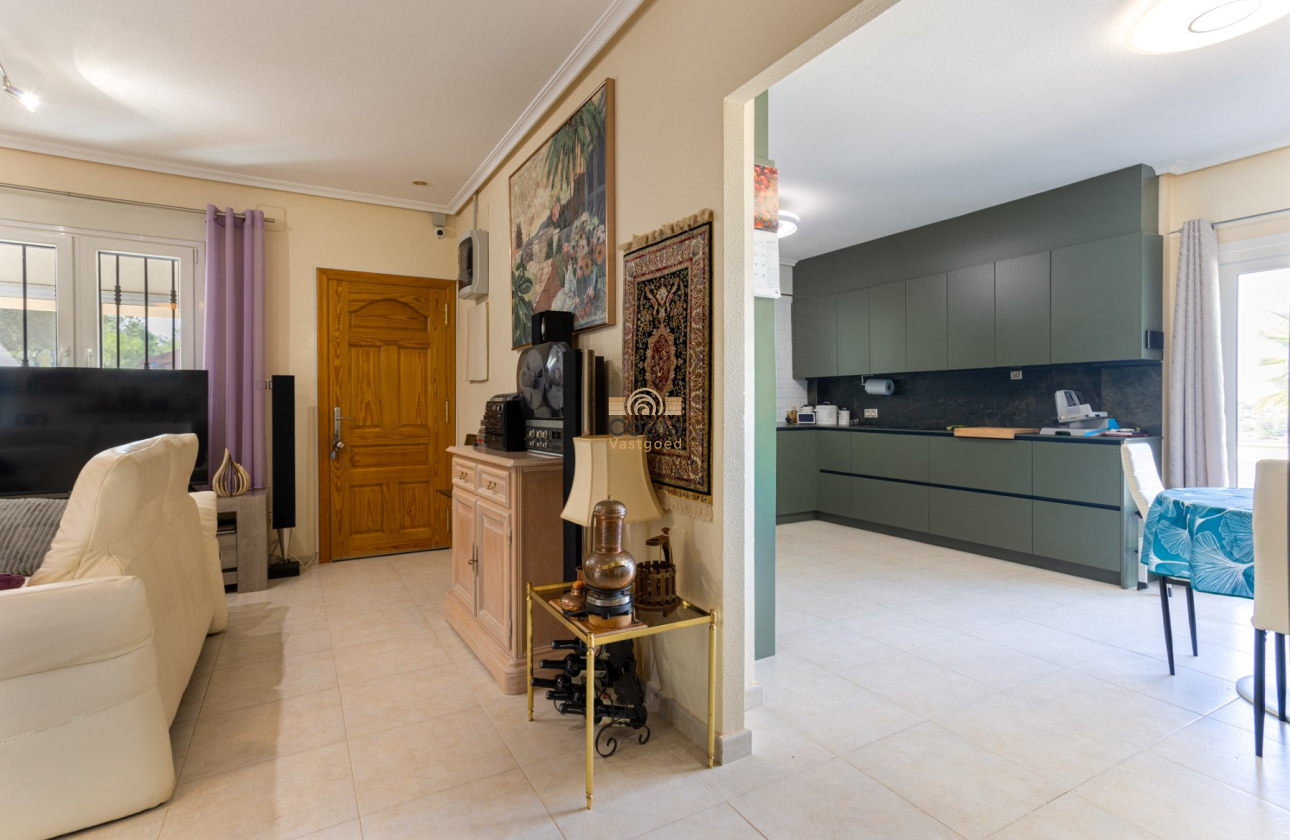 Herverkoop - Detached Villa - La Zarza