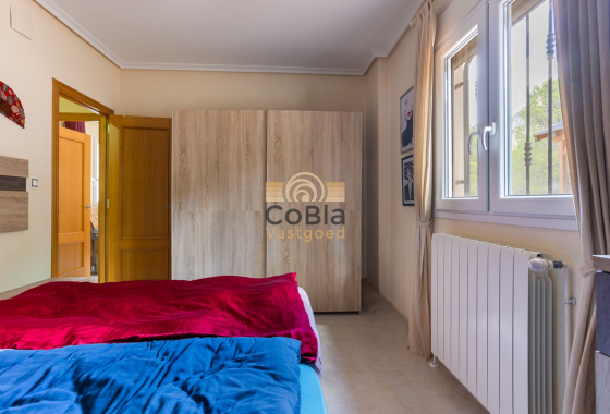 Herverkoop - Detached Villa - La Zarza