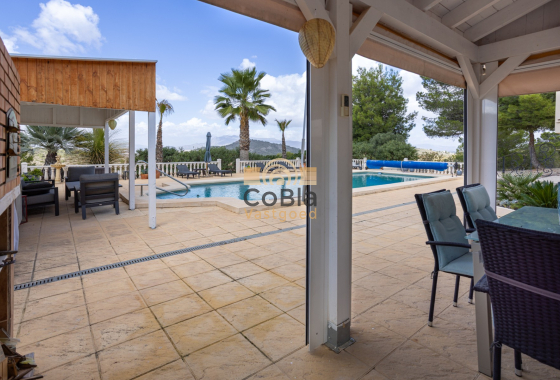 Herverkoop - Detached Villa - La Zarza