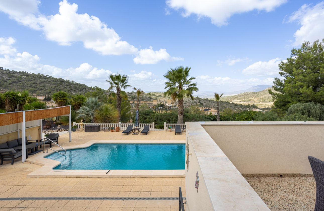 Herverkoop - Detached Villa - La Zarza