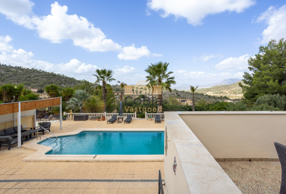 Herverkoop - Detached Villa - La Zarza