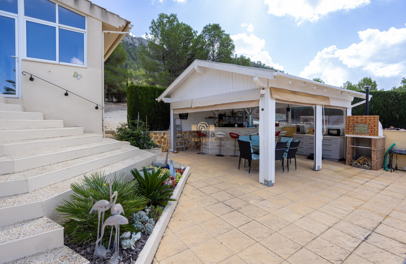Herverkoop - Detached Villa - La Zarza
