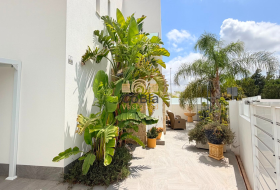 Revente - 4. House - Detached Villa - Los Montesinos - La Herrada