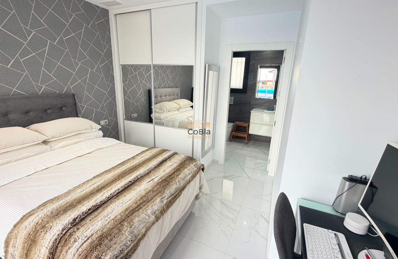 Revente - 4. House - Detached Villa - Los Montesinos - La Herrada