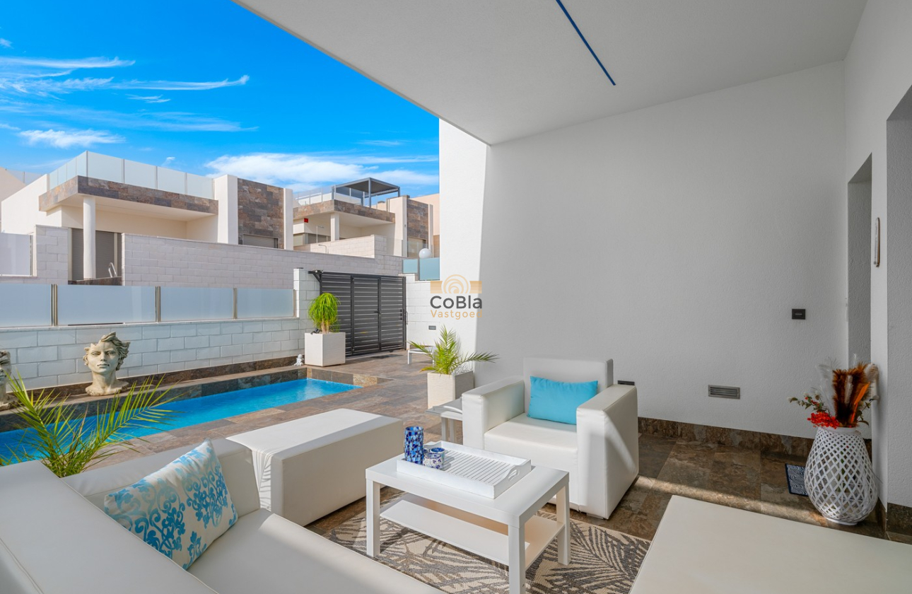 Herverkoop - Villa - Orihuela Costa - Villamartín