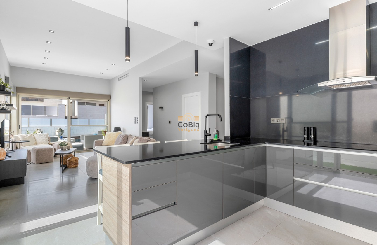 Herverkoop - Villa - Orihuela Costa - Villamartín
