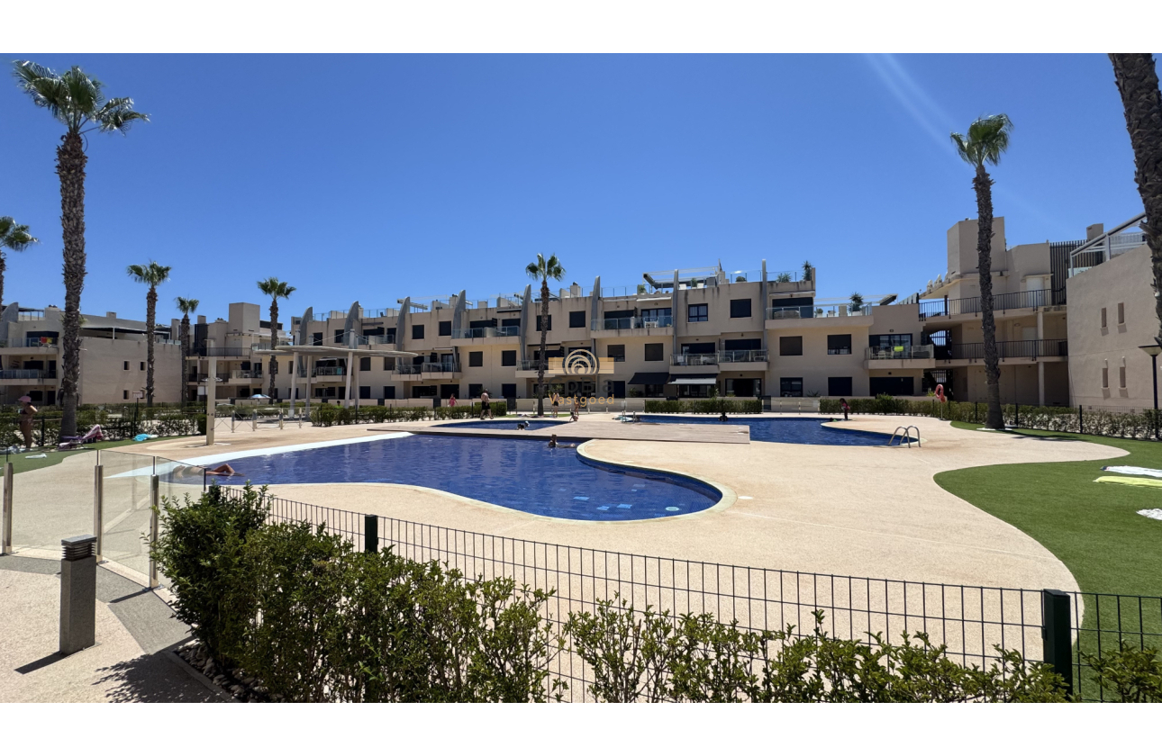 Herverkoop - Apartments - Mil Palmeras