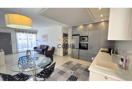 Herverkoop - Apartments - Mil Palmeras