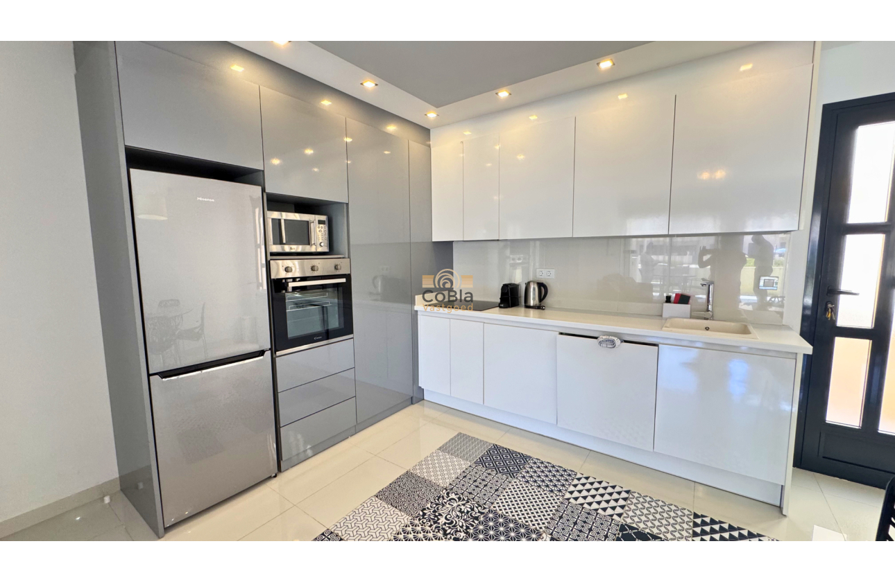 Herverkoop - Apartments - Mil Palmeras