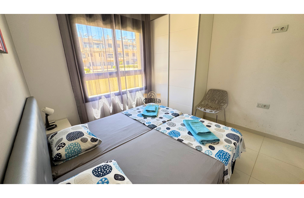 Herverkoop - Apartments - Mil Palmeras