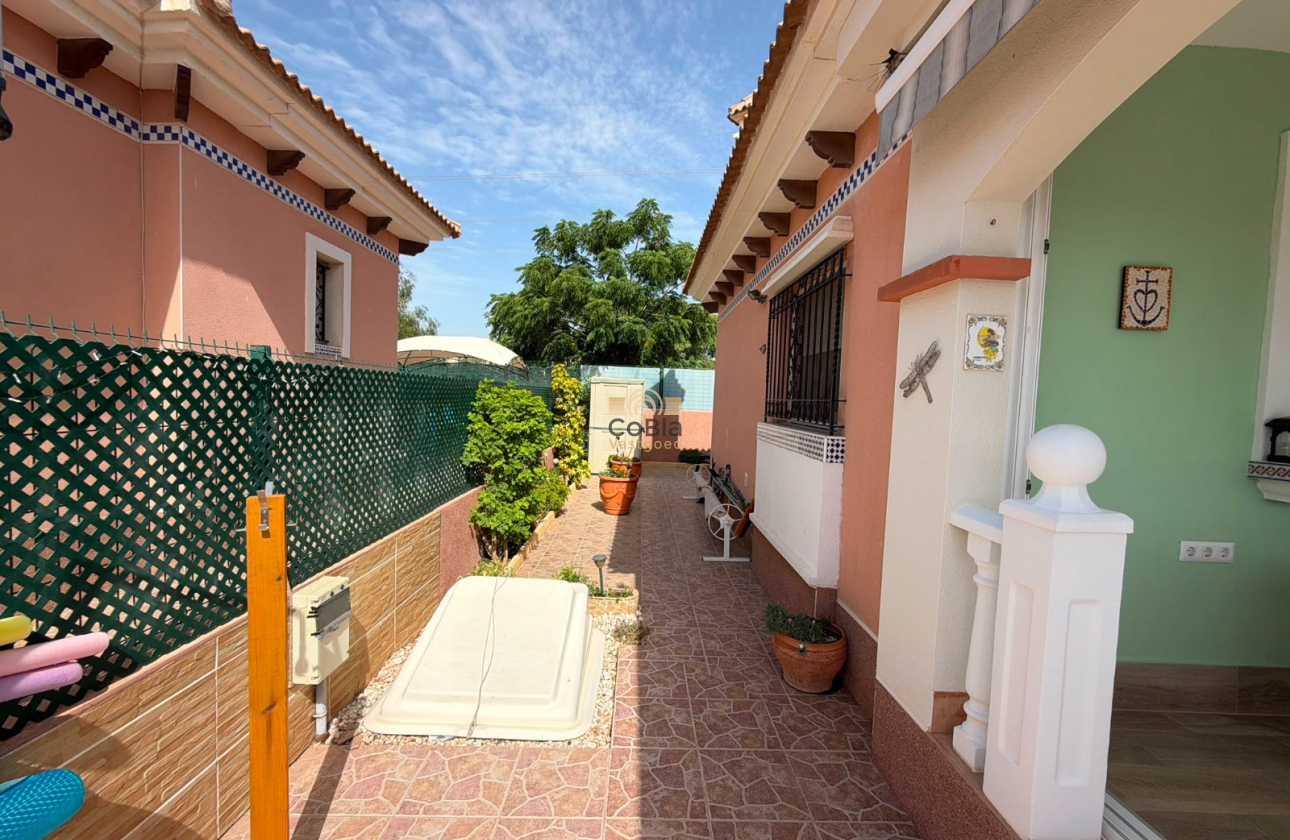 Herverkoop - Detached Villa - Los Montesinos - La Herrada