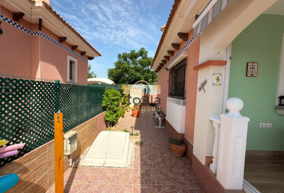 Herverkoop - Detached Villa - Los Montesinos - La Herrada
