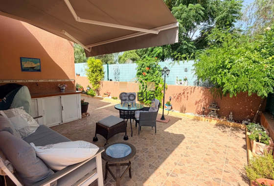 Herverkoop - Detached Villa - Los Montesinos - La Herrada