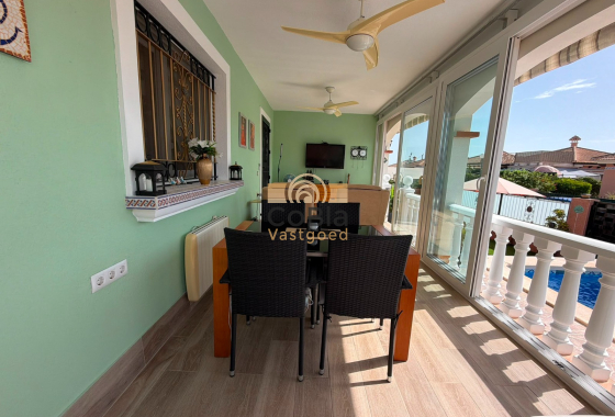 Herverkoop - Detached Villa - Los Montesinos - La Herrada