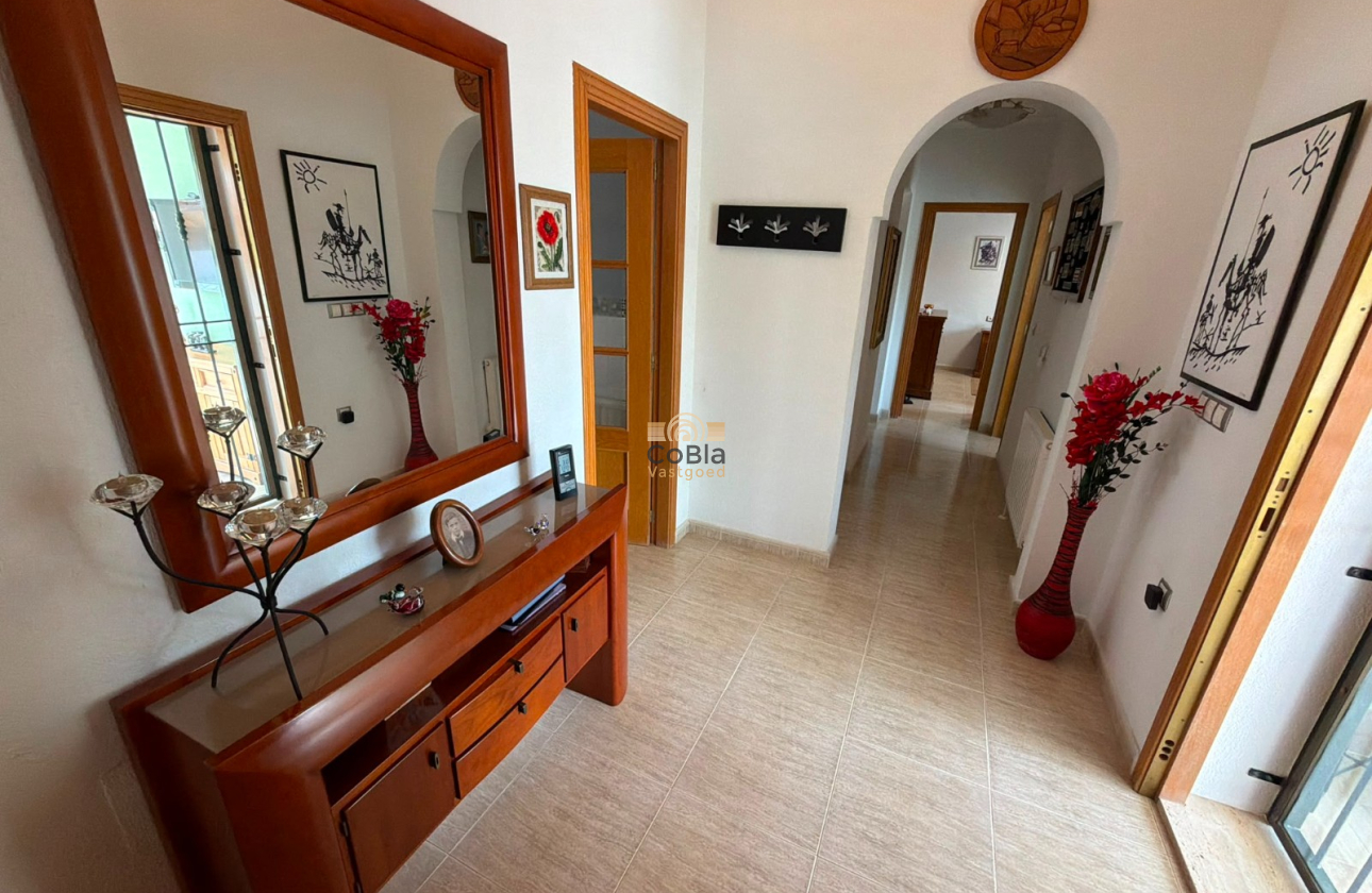Herverkoop - Detached Villa - Los Montesinos - La Herrada