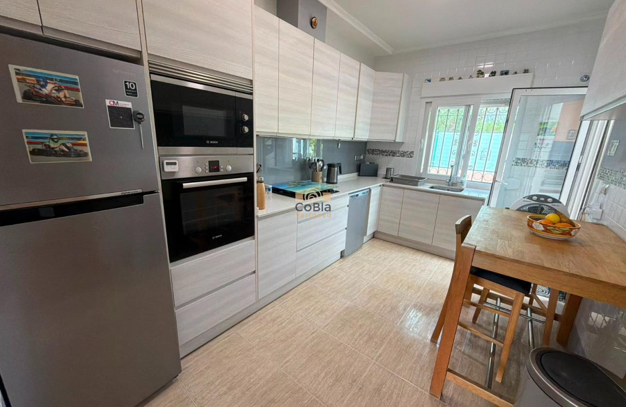 Herverkoop - Detached Villa - Los Montesinos - La Herrada