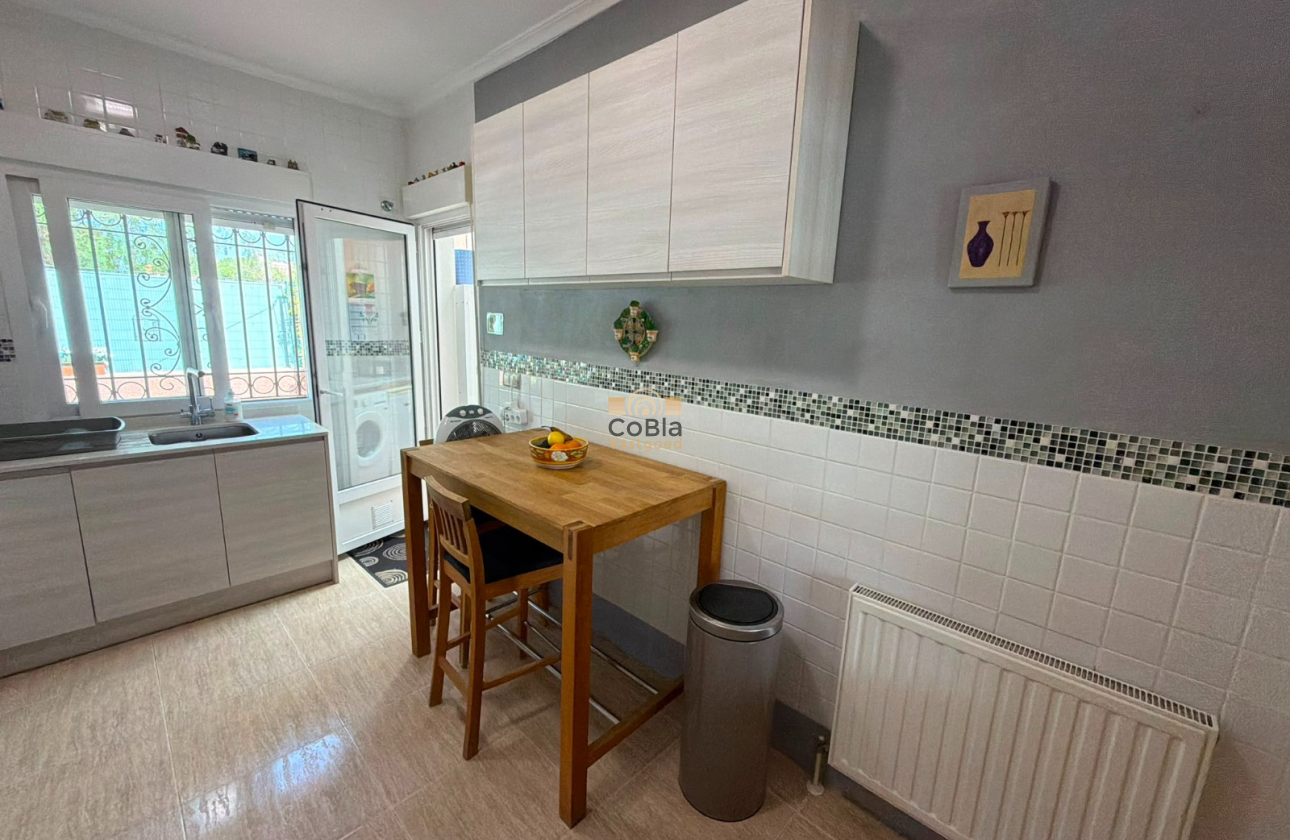 Herverkoop - Detached Villa - Los Montesinos - La Herrada