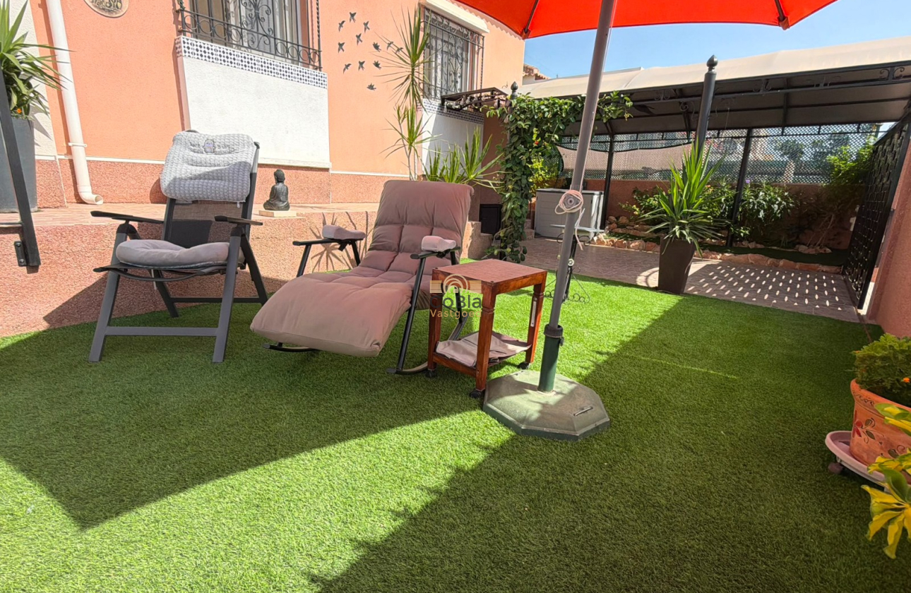 Herverkoop - Detached Villa - Los Montesinos - La Herrada