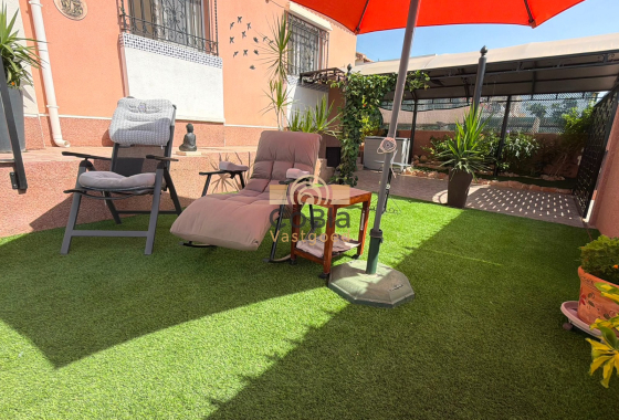 Herverkoop - Detached Villa - Los Montesinos - La Herrada
