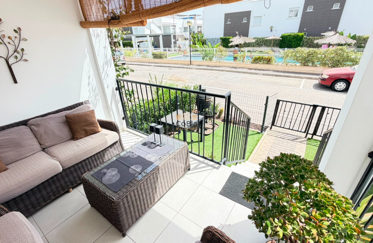 Resale - Apartment - Torrevieja - Aguas Nuevas