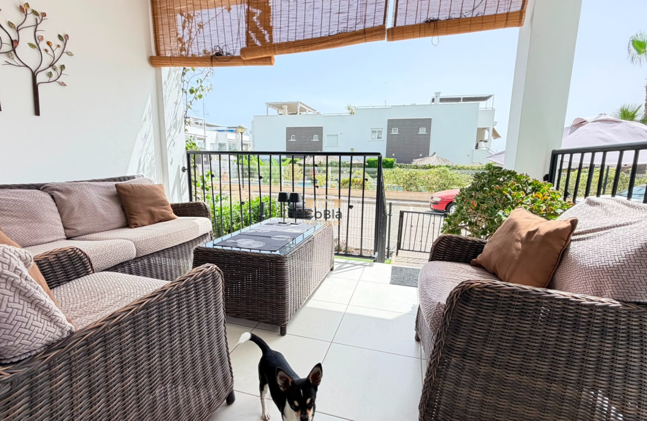 Resale - Apartment - Torrevieja - Aguas Nuevas