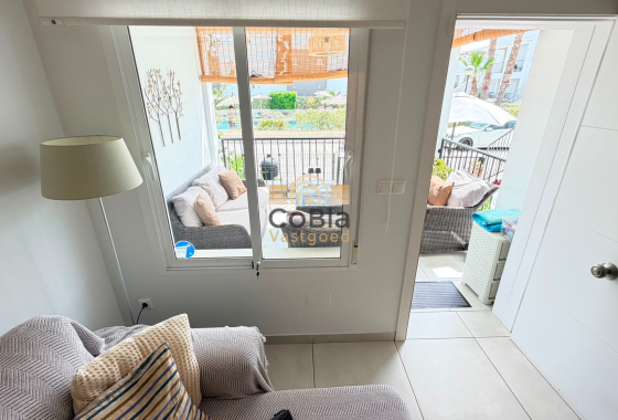 Resale - Apartment - Torrevieja - Aguas Nuevas