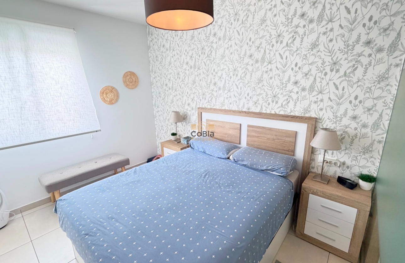 Resale - Apartment - Torrevieja - Aguas Nuevas