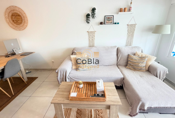Resale - Apartment - Torrevieja - Aguas Nuevas