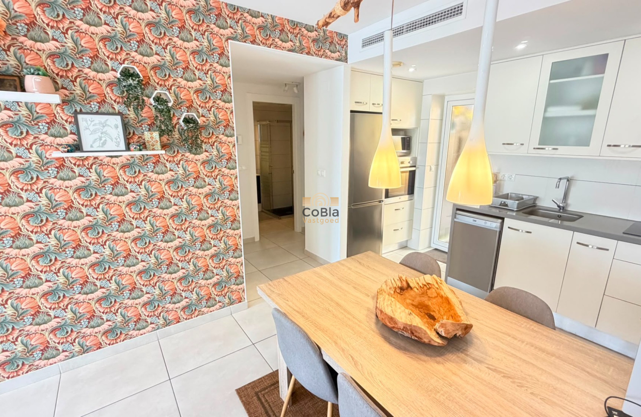 Resale - Apartment - Torrevieja - Aguas Nuevas
