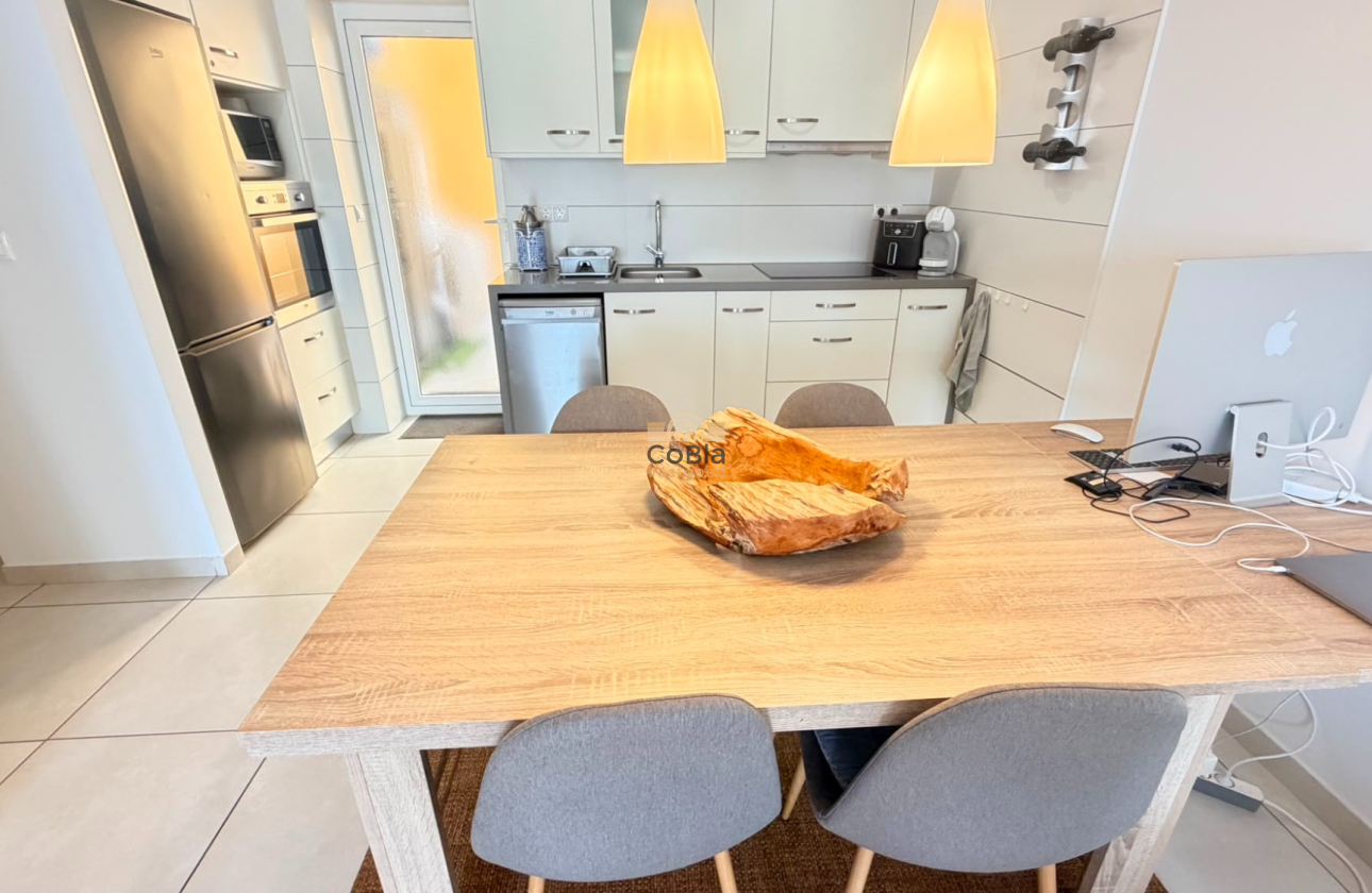 Resale - Apartment - Torrevieja - Aguas Nuevas