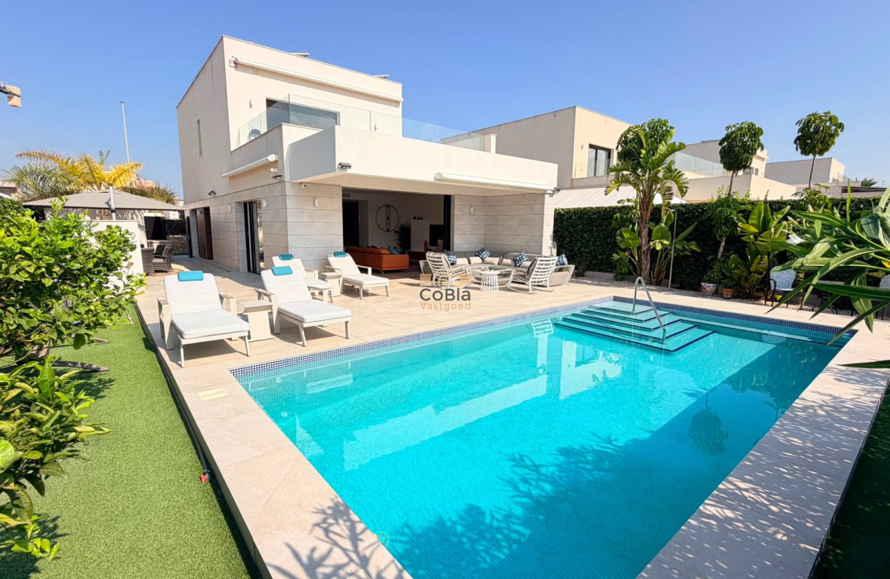 Revente - Detached Villa - Los Montesinos - Los Montesinos - Urb. La Herrada