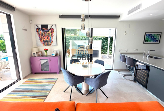 Revente - Detached Villa - Los Montesinos - Los Montesinos - Urb. La Herrada