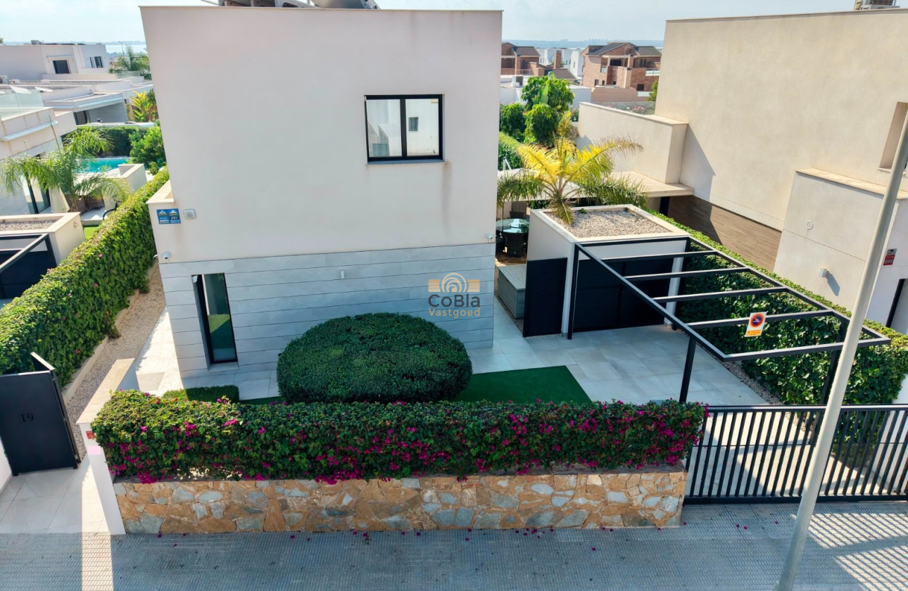 Revente - Detached Villa - Los Montesinos - Los Montesinos - Urb. La Herrada