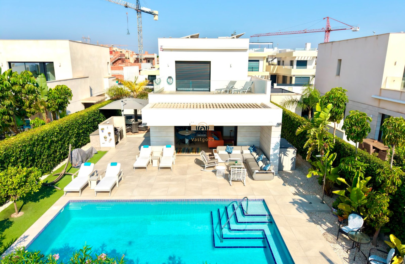Revente - Detached Villa - Los Montesinos - Los Montesinos - Urb. La Herrada