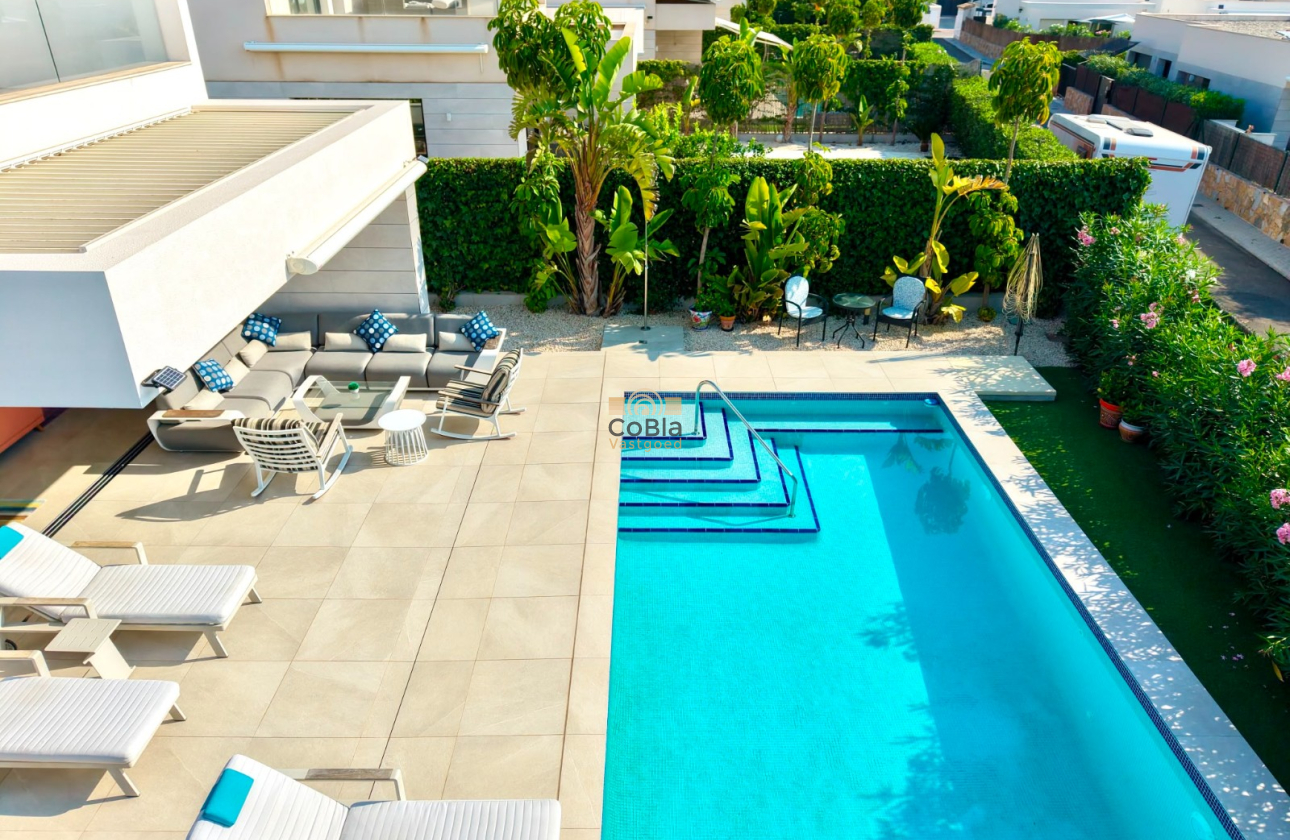 Revente - Detached Villa - Los Montesinos - Los Montesinos - Urb. La Herrada